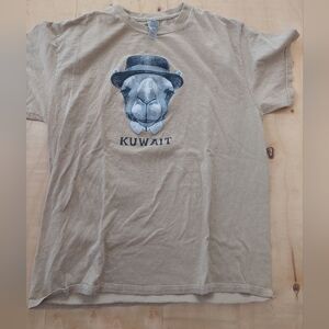 Kuwait CAMEL T-Shirt Men Sz M.  (A)